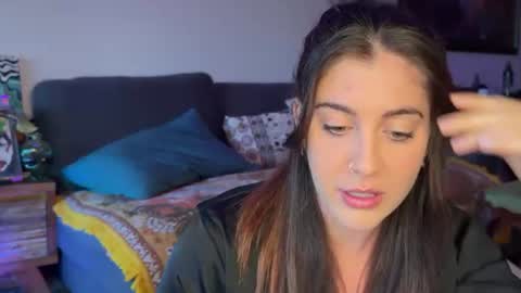 Snapshot of aura_darling chatting on 07-26-26, 02:42 aura_darling online show from 07-26-26, 02:42