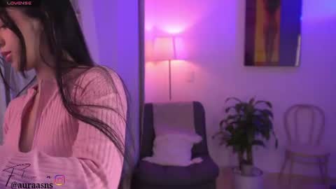 Snapshot of aura_sensual chatting on 06-19-26, 12:37 . online show from 06-19-26, 12:37