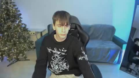 Snapshot of auracrye chatting on 12-26-24, 09:26 auracrye online show from 12-26-24, 09:26