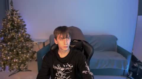 Snapshot of auracrye chatting on 12-27-24, 09:22 auracrye online show from 12-27-24, 09:22