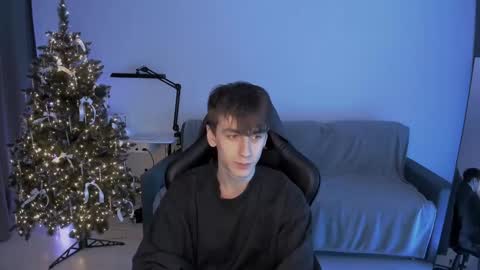 Snapshot of auracrye chatting on 01-06-25, 09:43 auracrye online show from 01-06-25, 09:43