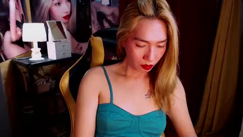 Snapshot of aurakharisma_xx chatting on 12-02-24, 09:02 Miss awra online show from 12-02-24, 09:02