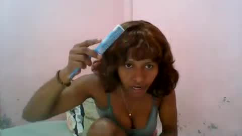 Snapshot of aurelia107 chatting on 06-23-26, 05:11 aurelia107 online show from 06-23-26, 05:11