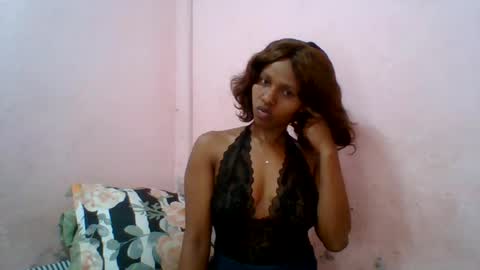 Snapshot of aurelia107 chatting on 07-17-26, 08:35 aurelia107 online show from 07-17-26, 08:35