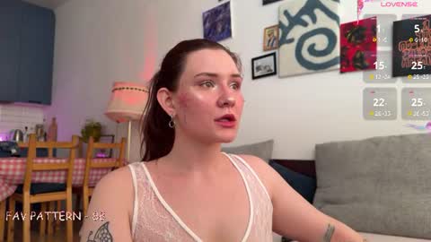Snapshot of auriktrix chatting on 06-16-26, 01:52 AURIKA OR AURA online show from 06-16-26, 01:52