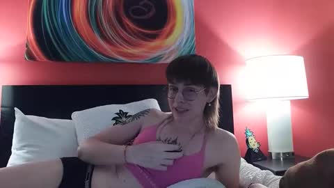 Aurora online show from 04-10-26, 05:34