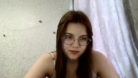 Snapshot of aurora_breeze chatting on 04-28-26, 11:37 Kiara Xanthe online show from 04-28-26, 11:37