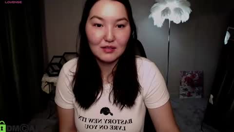 Snapshot of aurora_briggs chatting on 07-15-26, 05:34 Camila online show from 07-15-26, 05:34