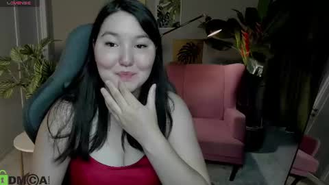 Snapshot of aurora_briggs chatting on 07-24-26, 12:47 Camila online show from 07-24-26, 12:47