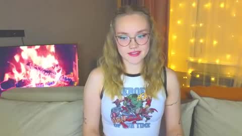 Kate online show from 12-16-24, 04:38