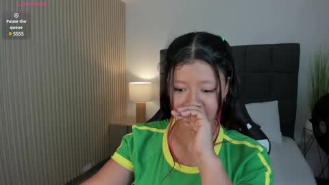 A U R O R A online show from 01-04-25, 07:24