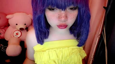 cute online show from 07-18-26, 12:26
