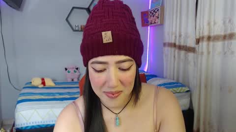 Snapshot of aurora_shy_ chatting on 01-10-25, 03:07 Aurora online show from 01-10-25, 03:07