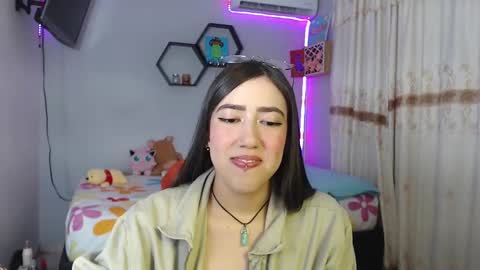 Snapshot of aurora_shy_ chatting on 02-26-25, 12:05 Aurora online show from 02-26-25, 12:05