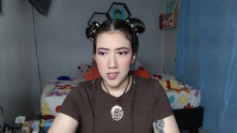 Aurora  online show from 11-16-25, 11:38