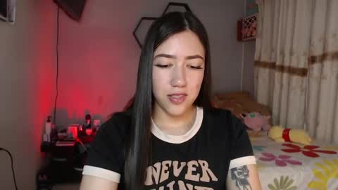 Snapshot of aurora_shy_ chatting on 05-03-26, 09:10 Aurora online show from 05-03-26, 09:10
