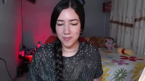 Snapshot of aurora_shy_ chatting on 05-11-26, 02:39 Aurora online show from 05-11-26, 02:39