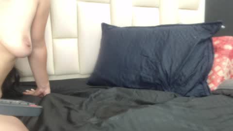 auroraa_miller online show from 01-08-25, 06:20