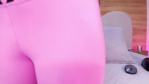 auroraa_miller online show from 05-13-26, 03:04