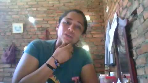 Snapshot of auroraangels1 chatting on 06-01-26, 05:03 auroraangels1 online show from 06-01-26, 05:03