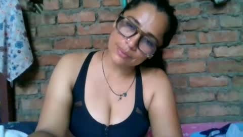 Snapshot of auroraangels1 chatting on 06-16-26, 01:58 auroraangels1 online show from 06-16-26, 01:58