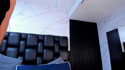 Snapshot of aurorabon chatting on 02-03-26, 06:40 Aurora online show from 02-03-26, 06:40