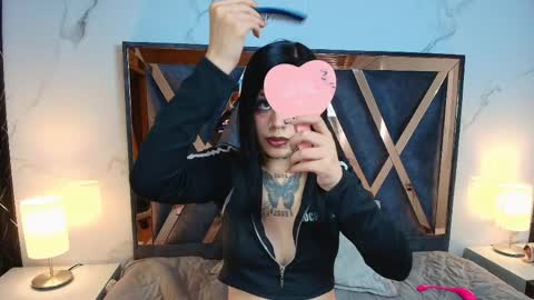 Snapshot of auroradiaz_ chatting on 04-29-26, 05:30 Aurora Diaz online show from 04-29-26, 05:30