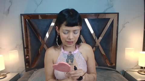 Snapshot of auroradiaz_ chatting on 05-14-26, 11:50 Aurora Diaz online show from 05-14-26, 11:50