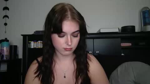 auroralightz1 online show from 10-10-25, 03:38