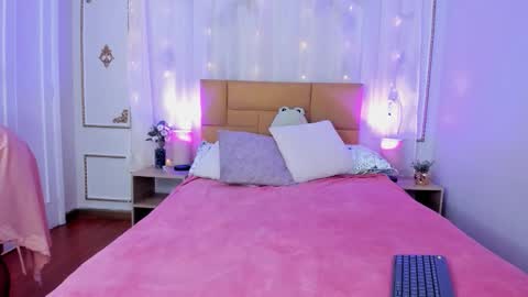 Aurora online show from 10-03-25, 11:51