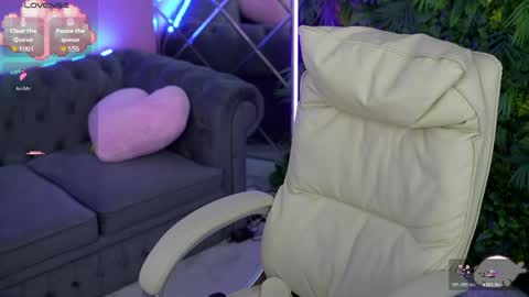 Aurora online show from 06-08-26, 12:49