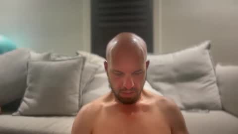 aussieboycal online show from 04-07-26, 12:05