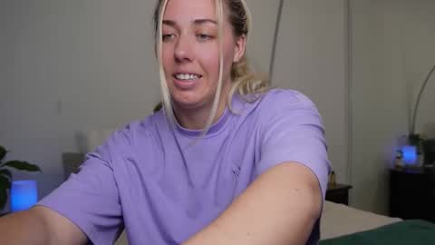 Snapshot of aussielulu chatting on 12-01-25, 11:48 aussielulu online show from 12-01-25, 11:48