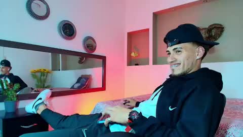 AUSTIN  online show from 01-10-25, 08:29