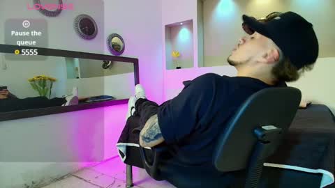 AUSTIN  online show from 01-19-25, 08:18