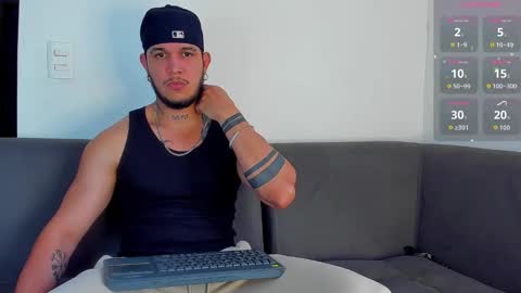 Snapshot of austin_curry chatting on 10-22-25, 08:30 A online show from 10-22-25, 08:30