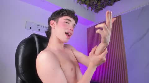 austin_rouse online show from 04-08-26, 08:20