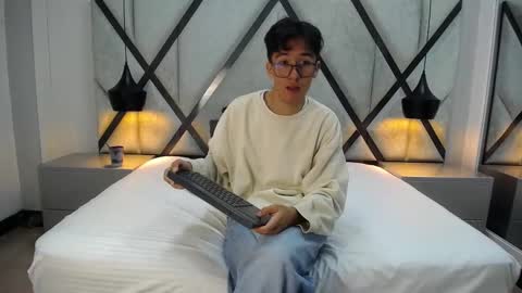 austinreeds online show from 10-11-25, 12:15