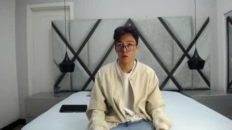 austinreeds online show from 10-19-25, 12:28