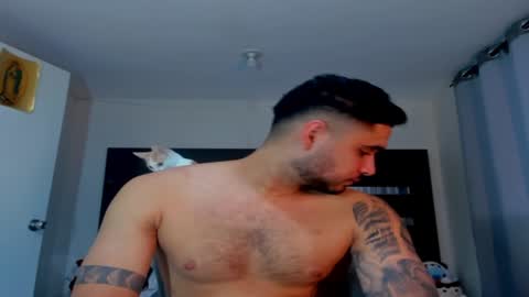 AustinTorres  online show from 01-05-25, 02:17