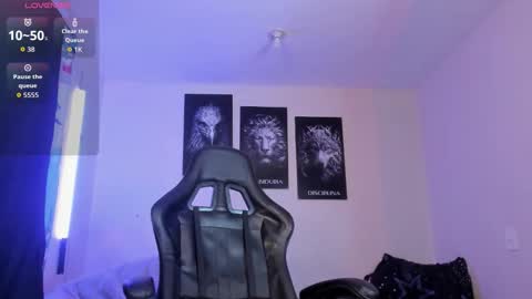 AustinTorres  online show from 12-19-25, 03:35