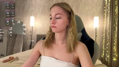 Annie online show from 02-06-26, 11:57