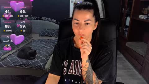 Ava online show from 01-03-25, 07:27