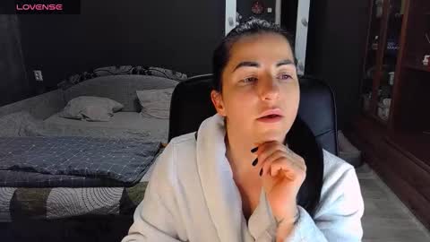 Ava online show from 02-26-26, 04:50