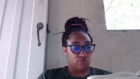 Ava Jordana online show from 11-18-25, 08:35