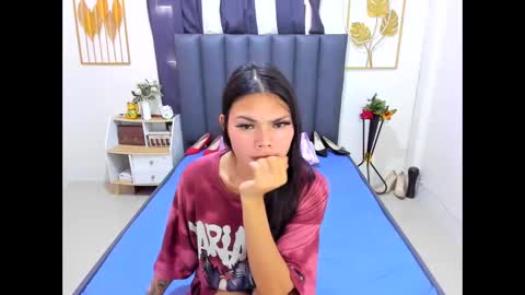 Snapshot of ava_gonz chatting on 05-16-26, 02:41 ava gonz online show from 05-16-26, 02:41