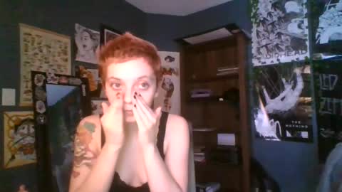 Snapshot of ava_mack chatting on 07-12-26, 12:18 Ava Mack online show from 07-12-26, 12:18