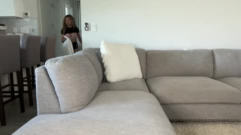 Snapshot of ava_petite_ chatting on 04-28-26, 05:51 Little Ava online show from 04-28-26, 05:51