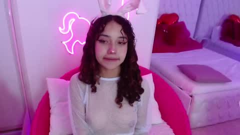 AVA online show from 02-15-25, 01:38