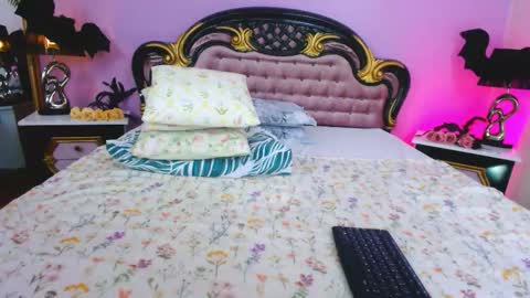 avaaaddamss online show from 10-22-25, 09:09